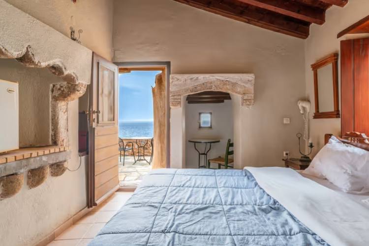 Goulas I - Double with balcony and view